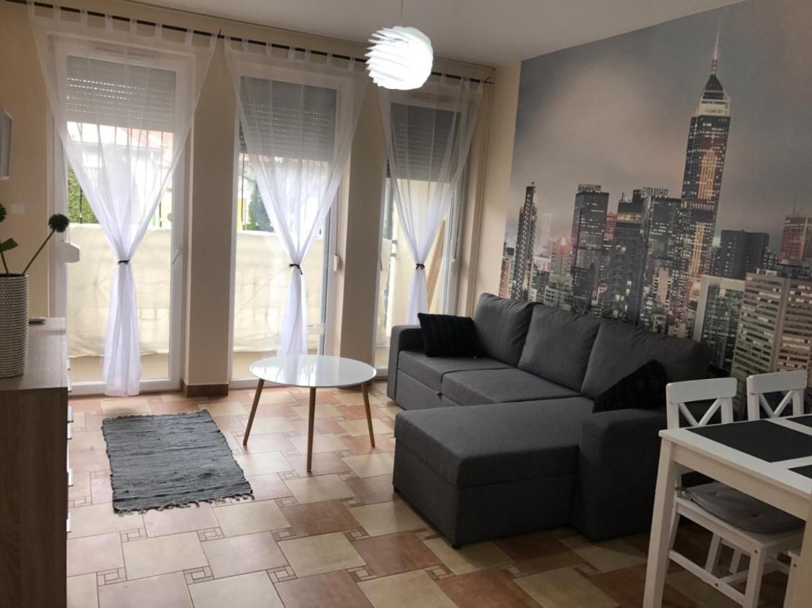 Beach Deluxe Apartman Hajdúszoboszló 外观 照片